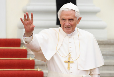 pope-benedict-xvi-resigns400