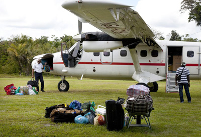 jungle camp plane400