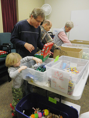 christmas child left300