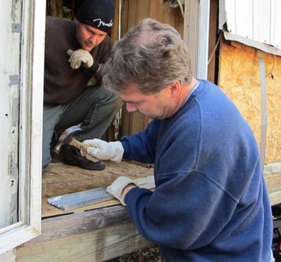 partners volunteers400