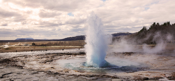 Pastor makes gains in postmodern Iceland