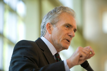 brent-walker-speaking