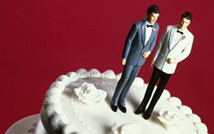 gaymarriage cake300