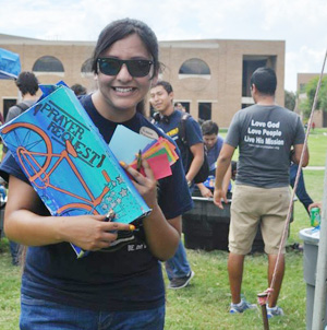 students granda feed prayer300