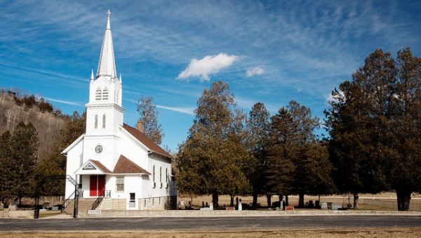Rural churches struggle as resources flow to urban churches