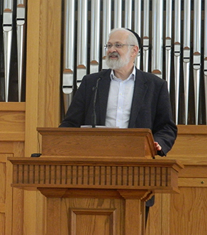 Rabbi Adlerstein 300