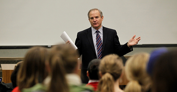 Embrace hope in an age of cynicism, former congressman urges Baylor crowd